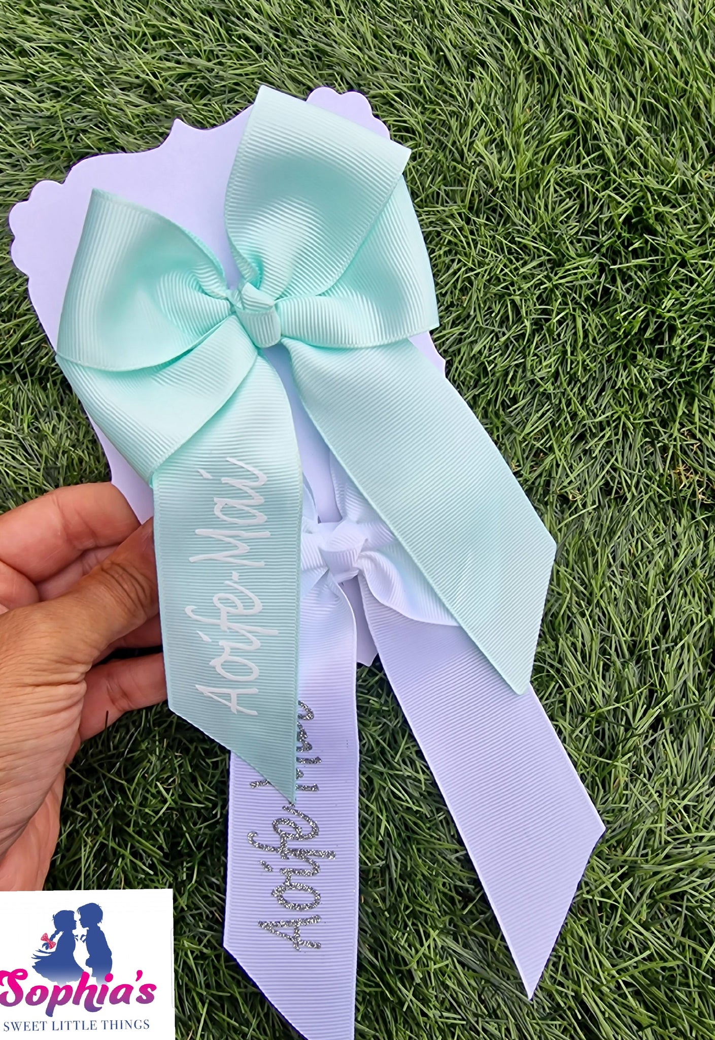 Mint & WhitePersonalised Tails down Bows