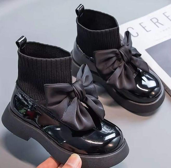 Winter Boots with Bow detail (check size chart in pictures)